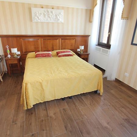 Bed and Breakfast Area Sacra Relais Рим Номер фото
